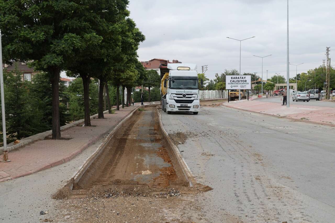 Konya'da ulaşım atağı hız kesmiyor! 1000 metrelik yolda dönüşüm devam ediyor 5